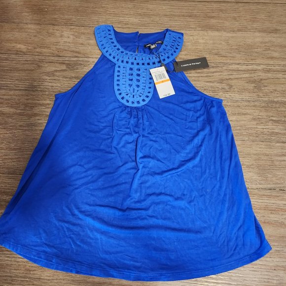 Cable & Gauge Electric Blue Tank top crochet neckline NWT Small - Picture 2 of 10